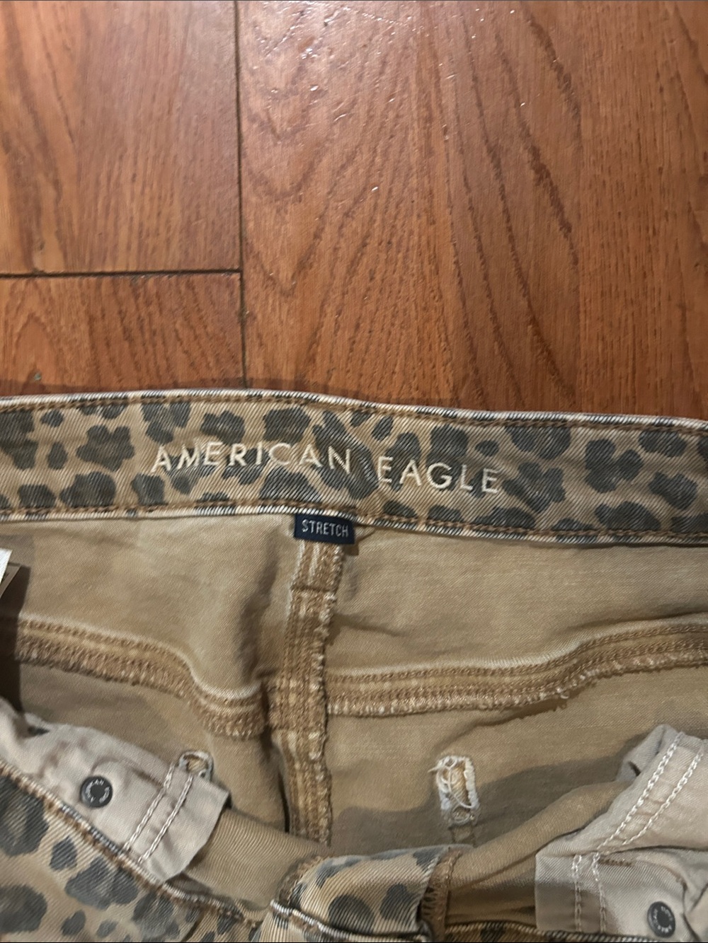 American Eagle Leopard Print Jeans 14 Short - Picture 3 of 8